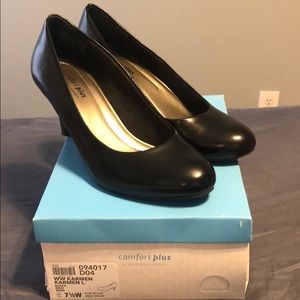 Comfort Plus by Predictions Karmen Black Heels